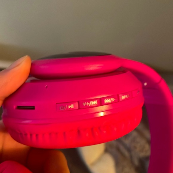 Hot Pink Cat Headphones - Picture 3 of 5